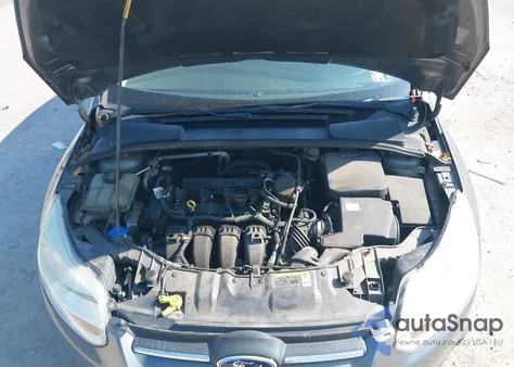 2014 Ford Focus Se z USA, uszkodzony, nr VIN 1FADP3F25EL215456